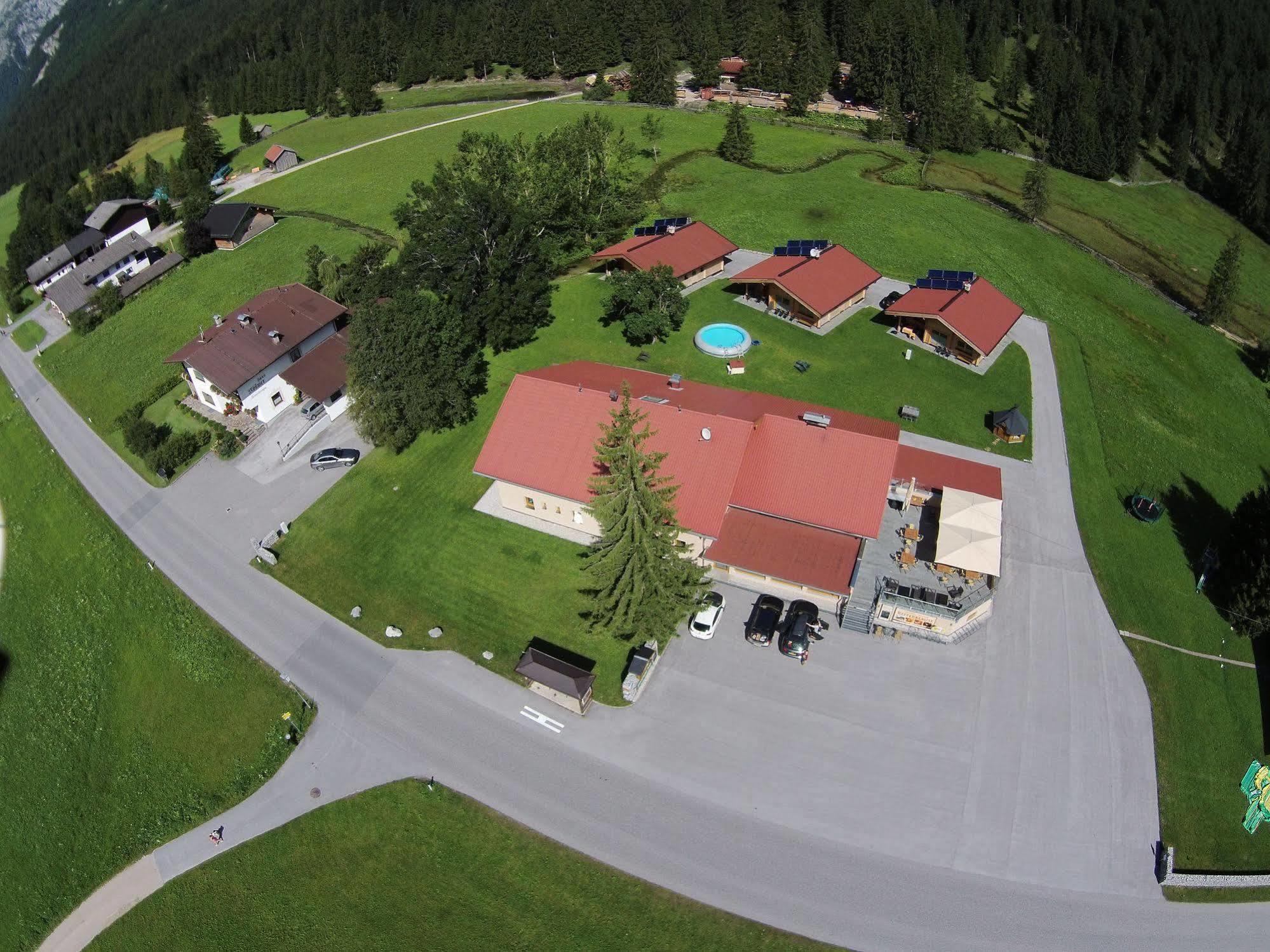 Gasthaus-Pension Reiterklause Leutasch Buitenkant foto
